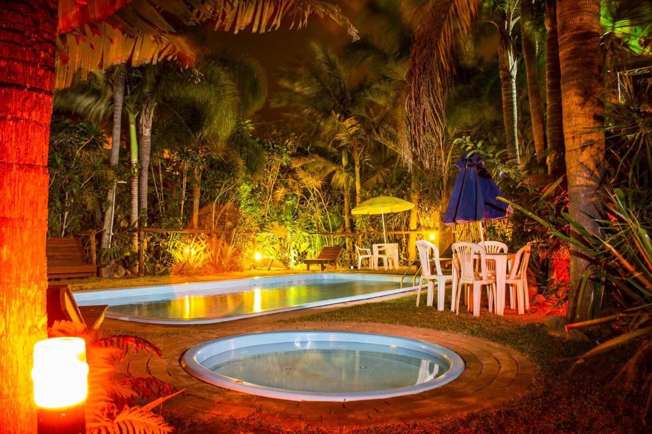 Pousada Além do Jardim Praia do Rosa Esterno foto
