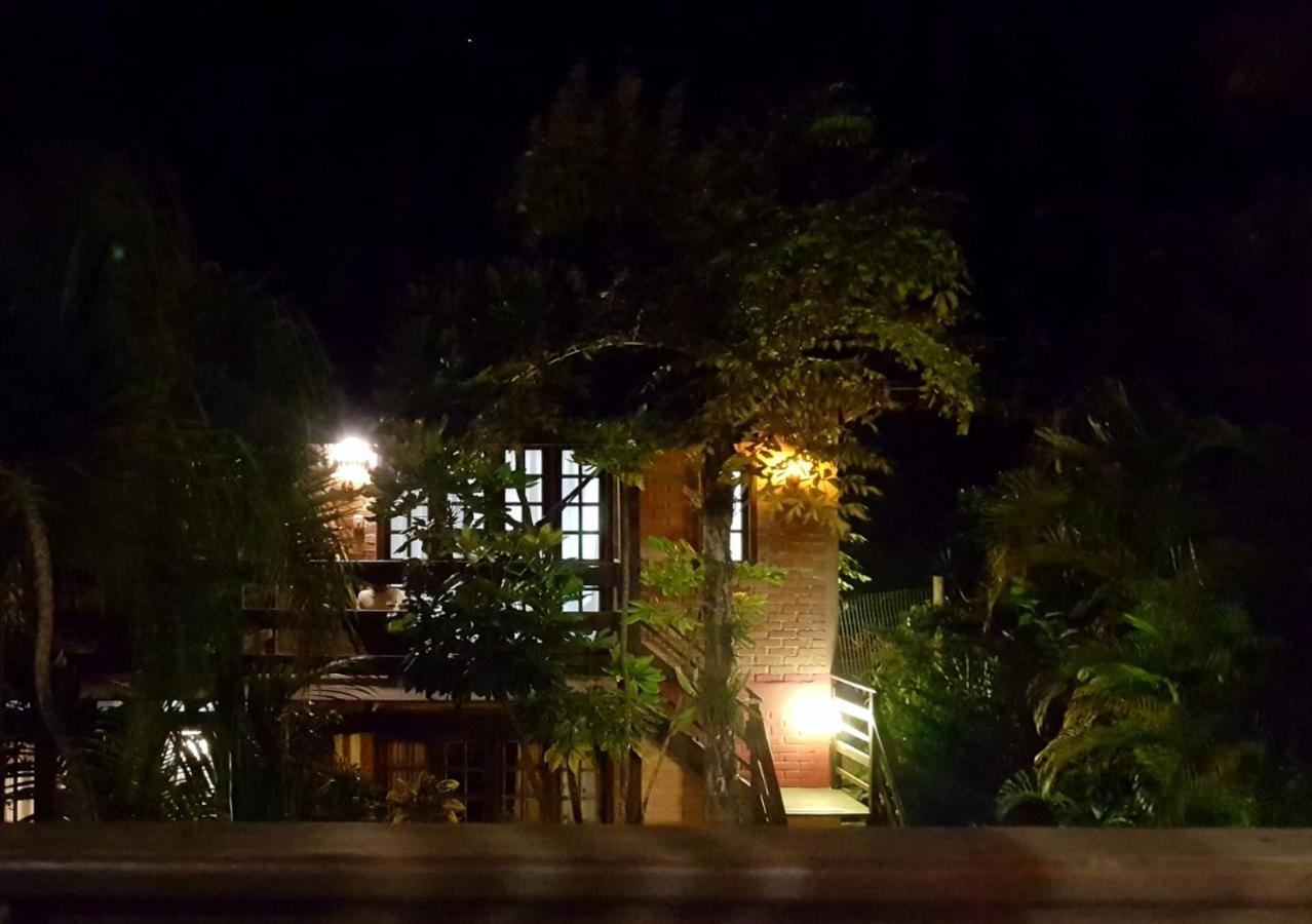 Pousada Além do Jardim Praia do Rosa Esterno foto